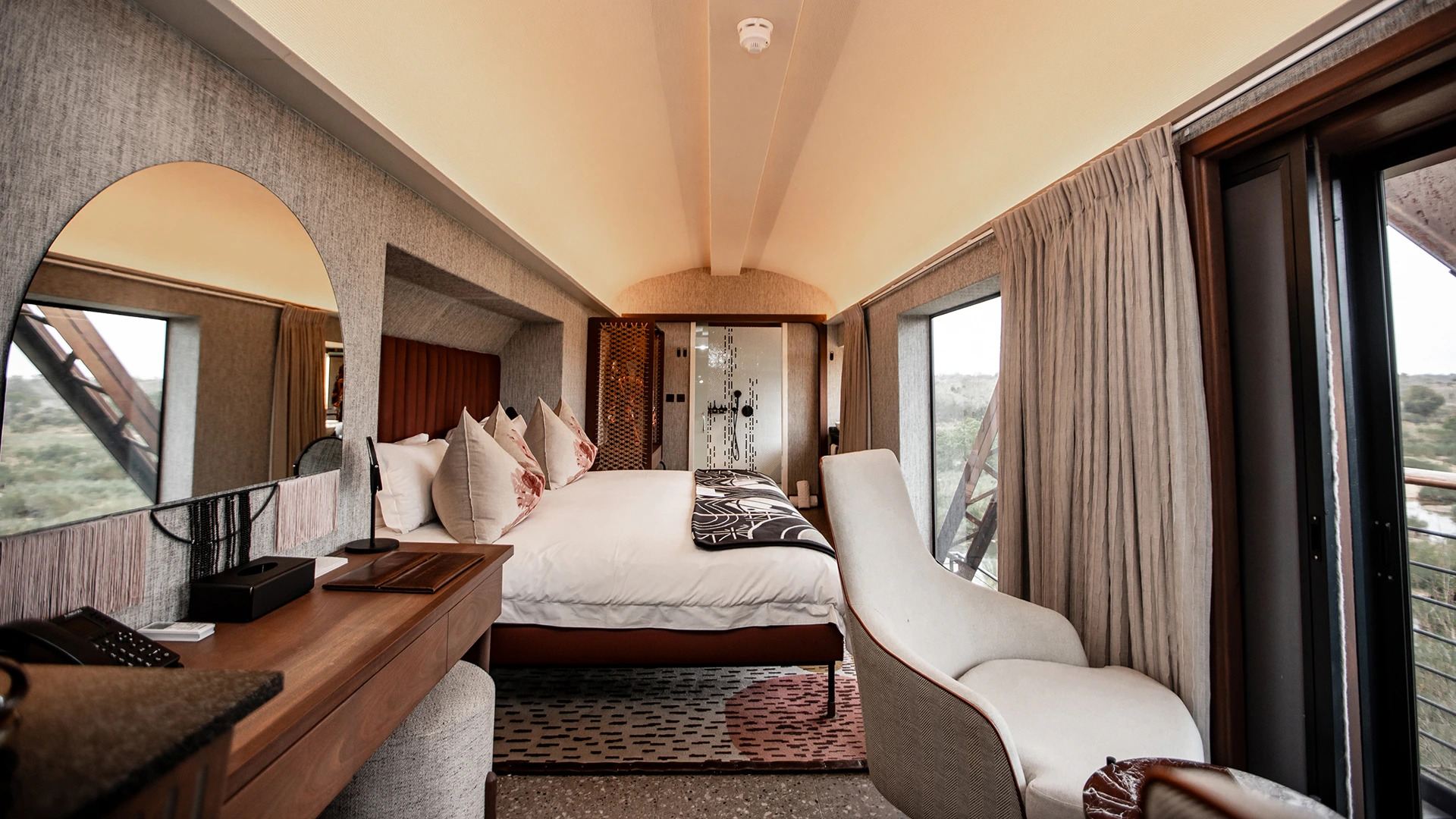 Signature: Kruger, Victoria Falls & Botswana’s Untamed Wonders