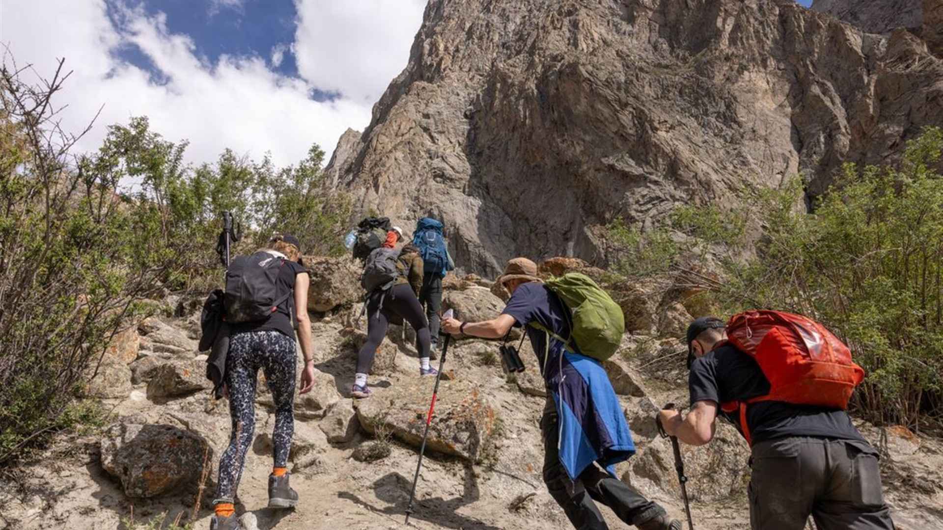 Trek Pakistan's Nangma Valley and Karakoram Mountains