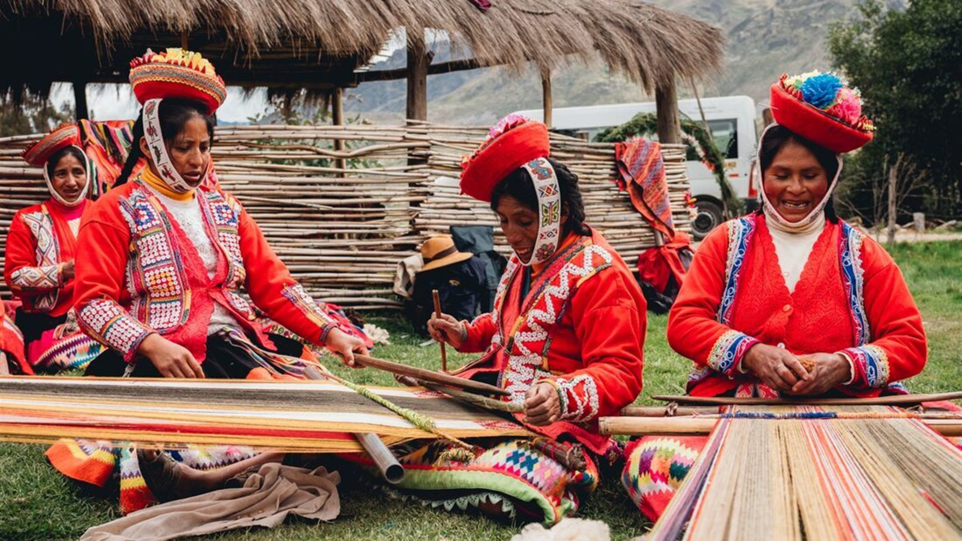 Peru Encompassed