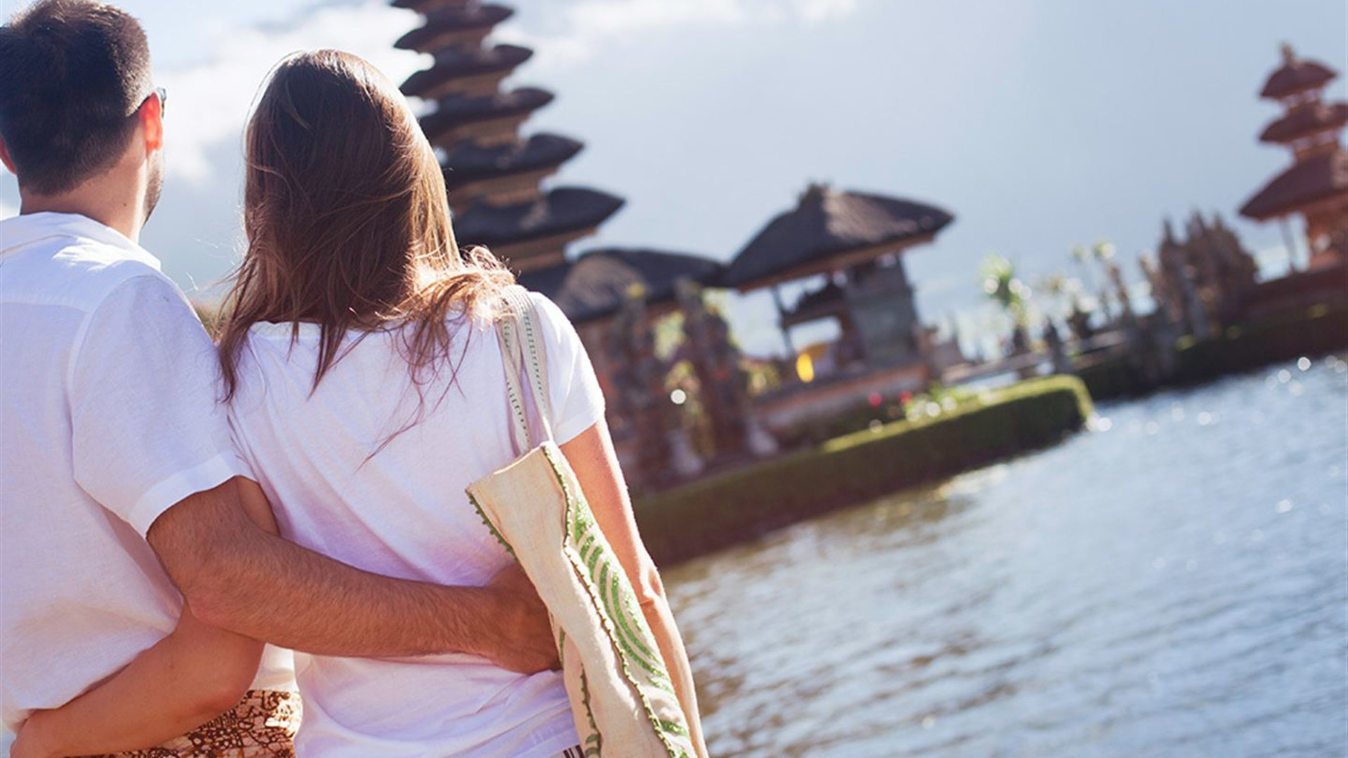 Von Bangkok nach Bali: Street Food, Gipfeltreffen und Inselfluchten