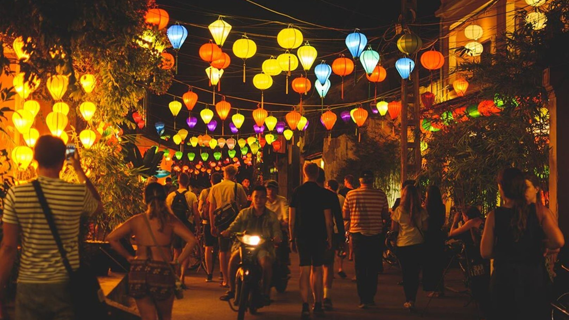 Real Vietnam to Cambodia