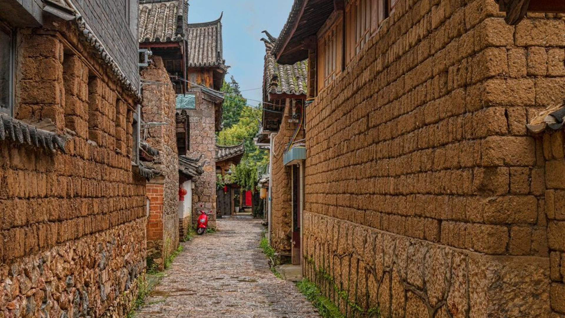 Vietnam & China: Hanoi to Kunming by Rail
