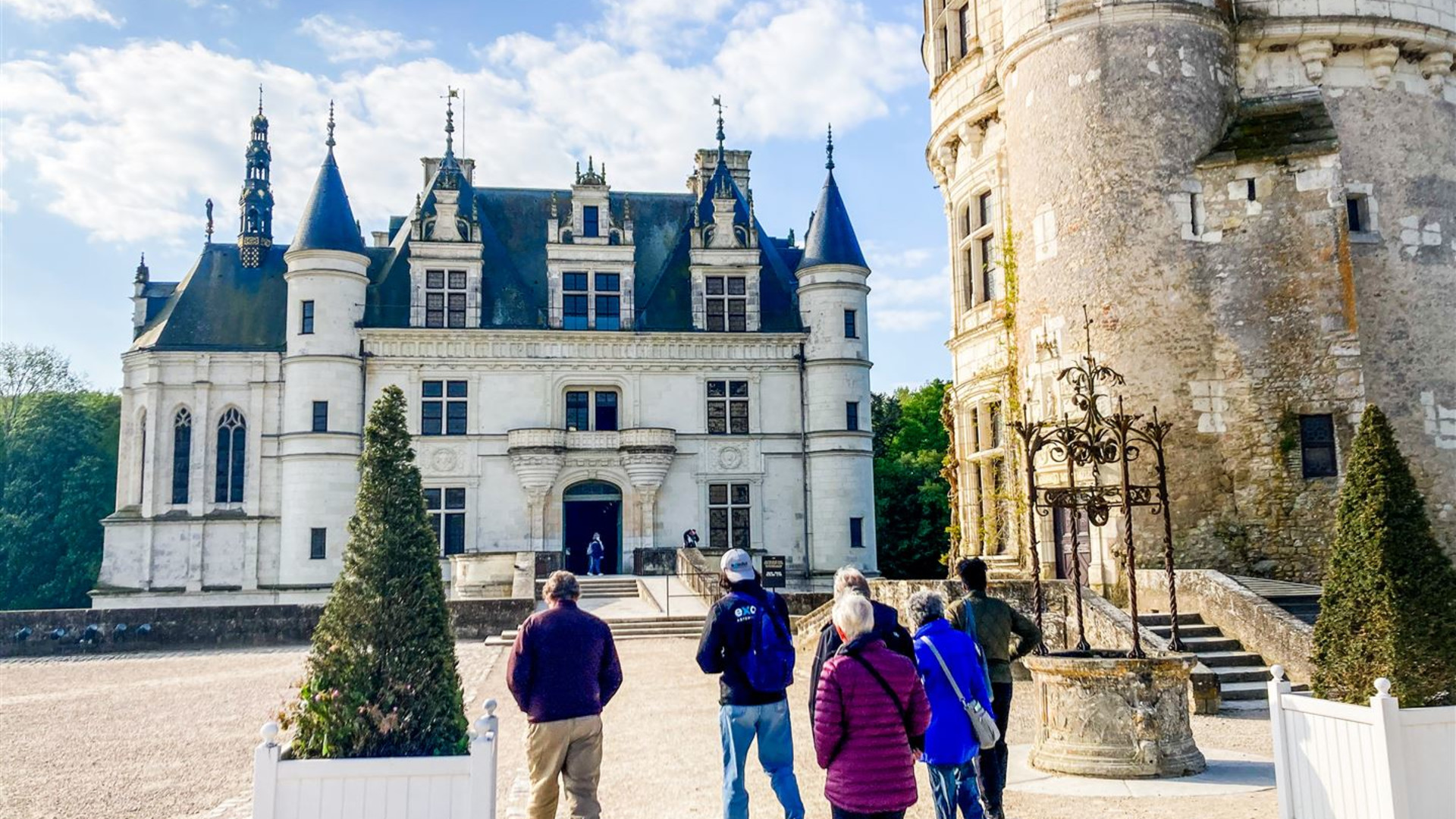 Loire Valley: Walks, Wine & Chateaux