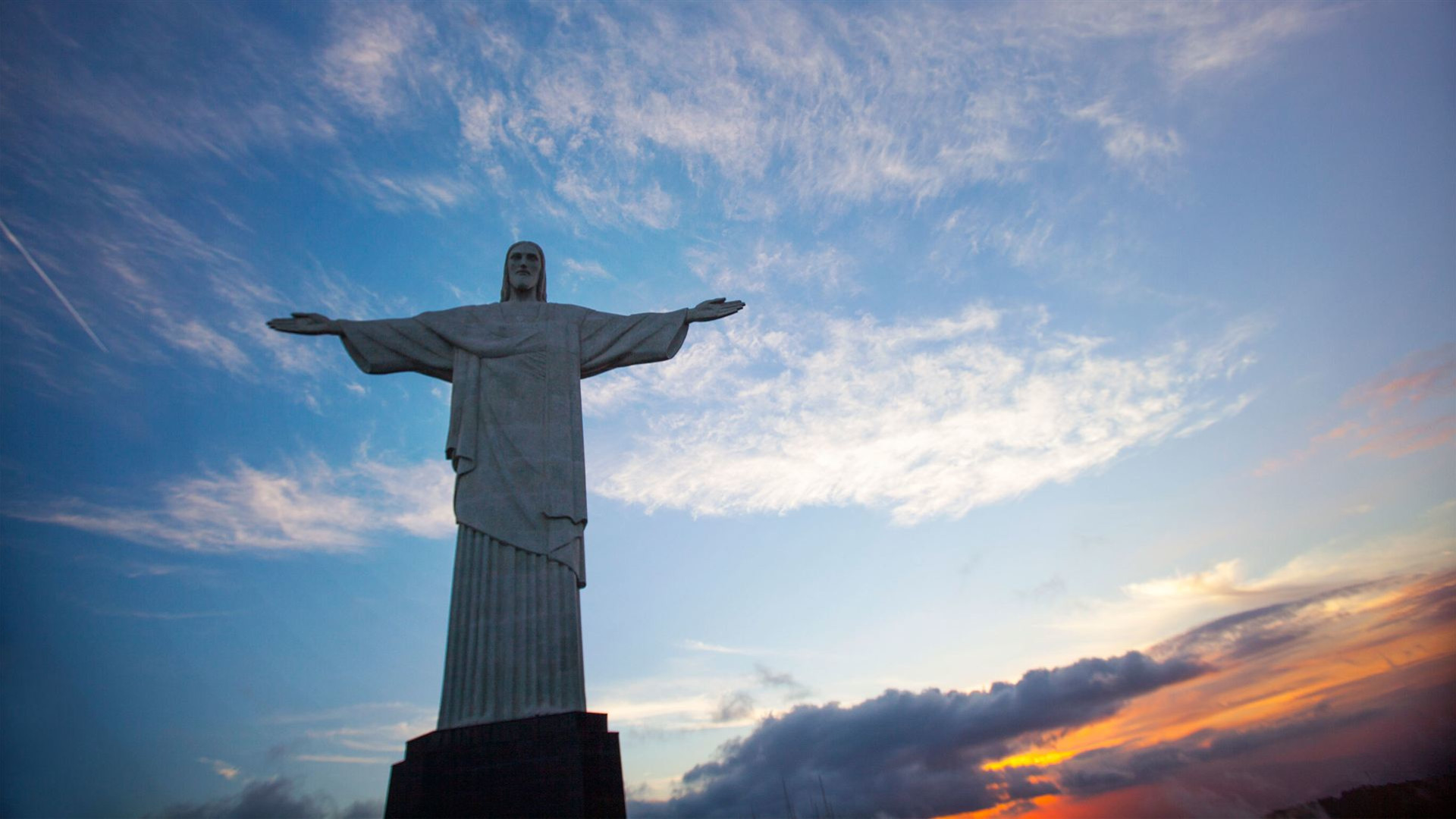 Patagonia Overland: Santiago to Ushuaia with Rio Carnival