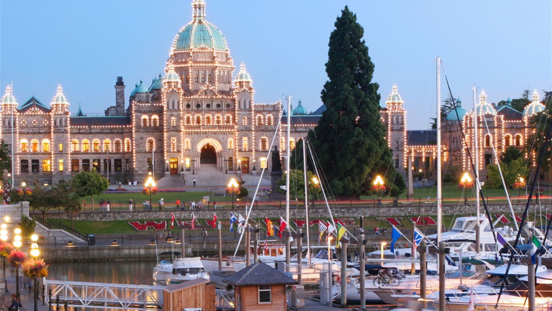 Vancouver Island: Victoria, the Broken Group Islands & Salt Spring