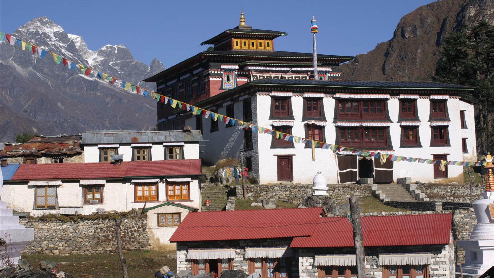 Everest Base Camp & Gokyo Lakes Trek
