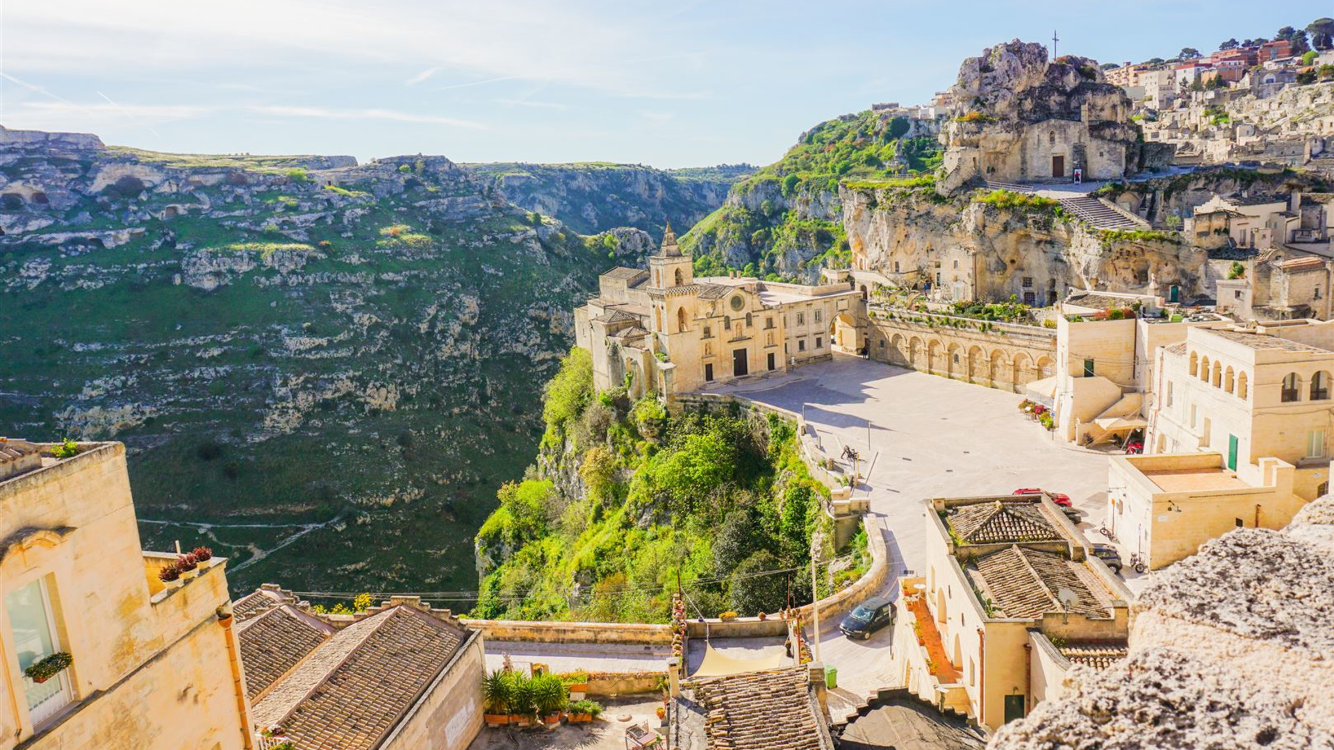 Walking in Puglia & Matera