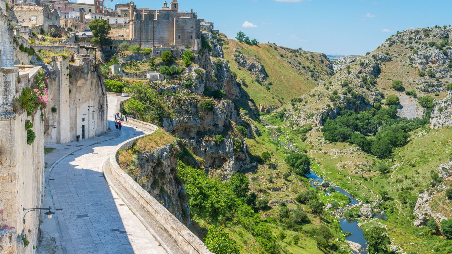 Walking in Puglia & Matera