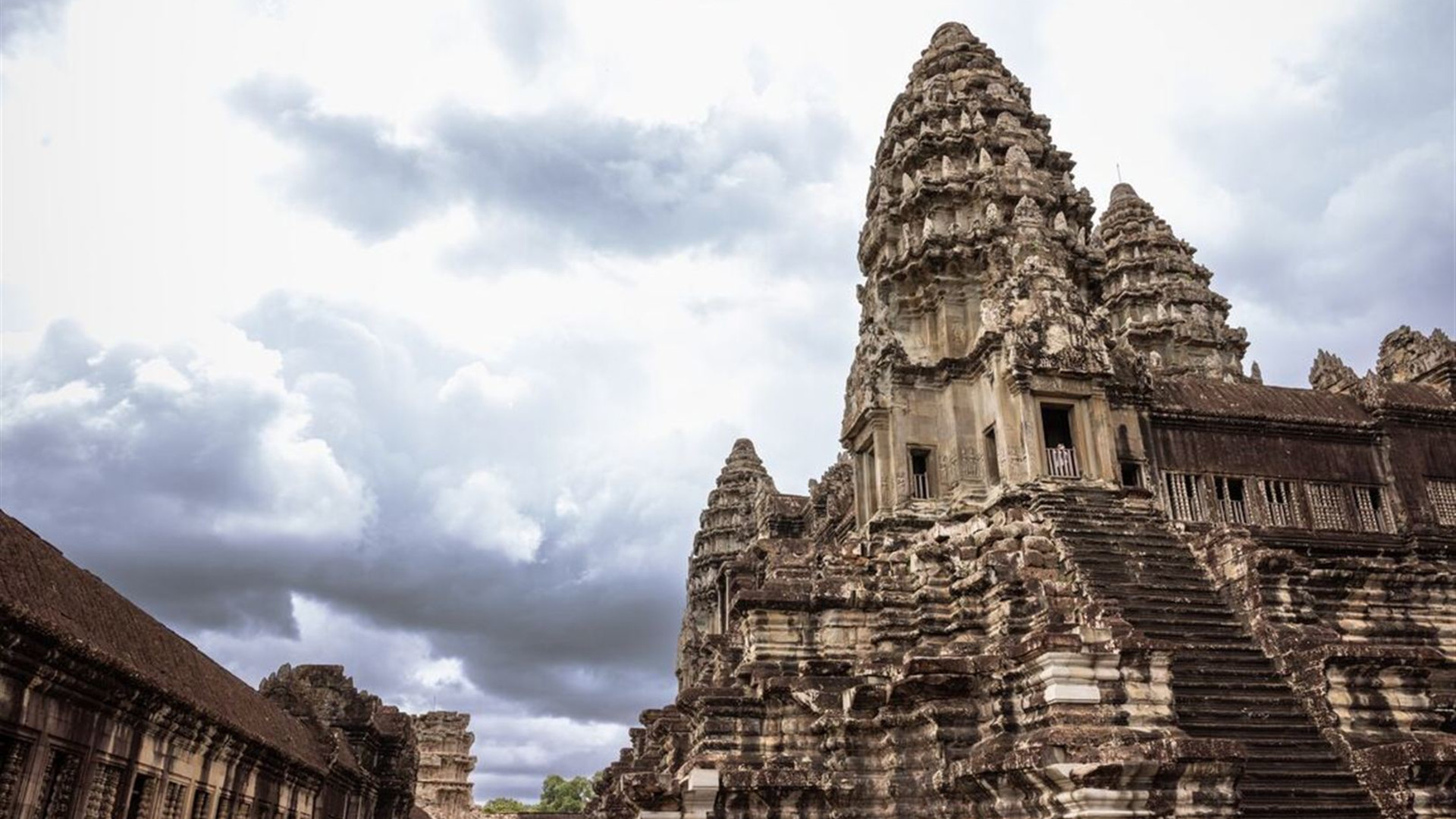 18 to 35s Real Cambodia
