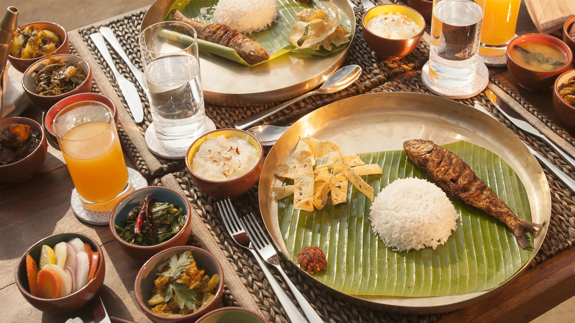 Signature: Nepal’s Himalayan Peaks, Kathmandu & Chitwan