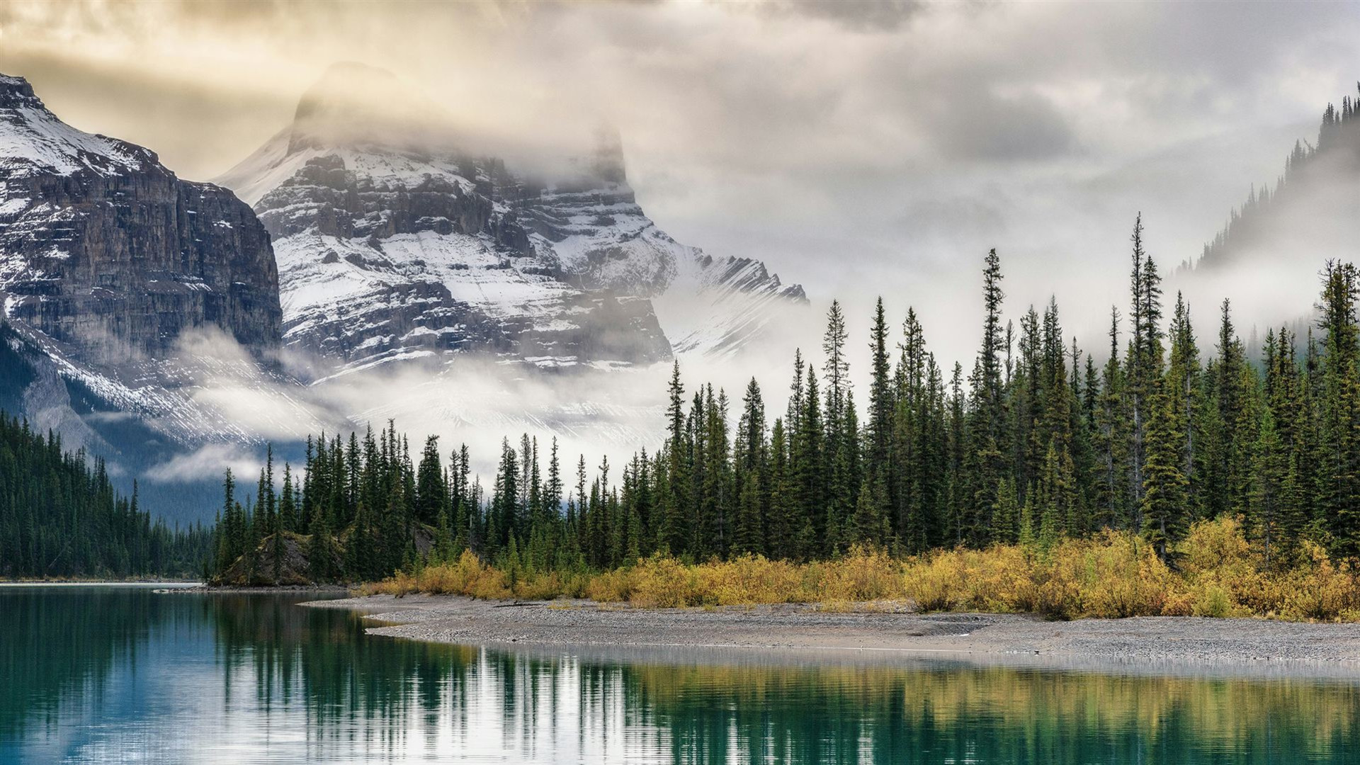 Signature: Canada's Rocky Mountains, Banff & Indigenous Traditions