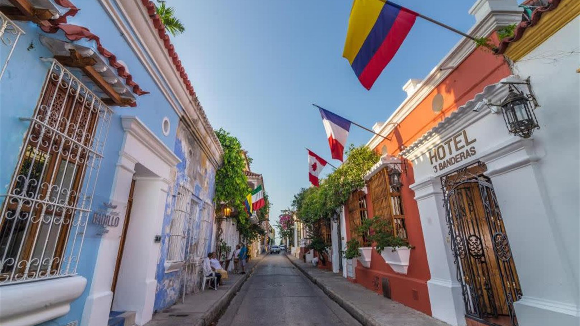 Essential Colombia
