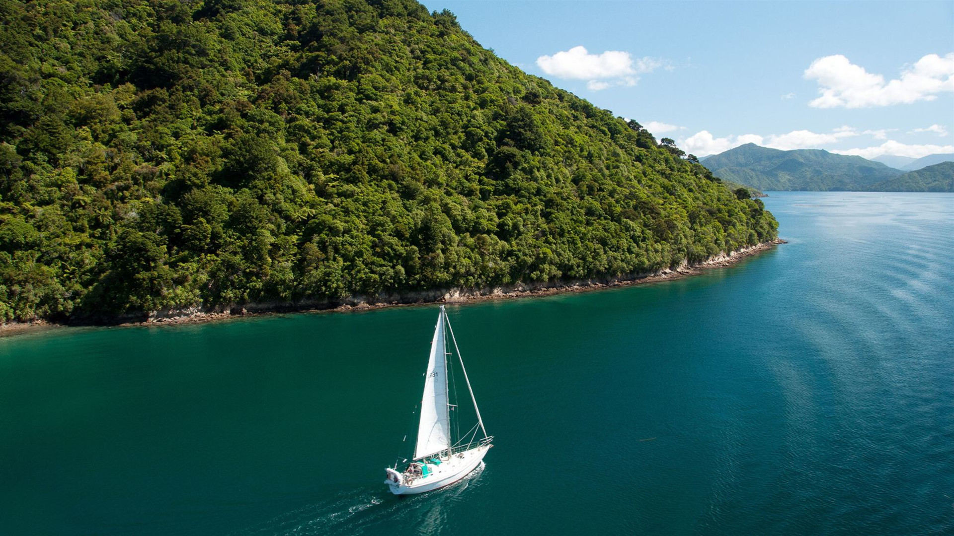 Australia and New Zealand: Surf, Sun & Epic Parks