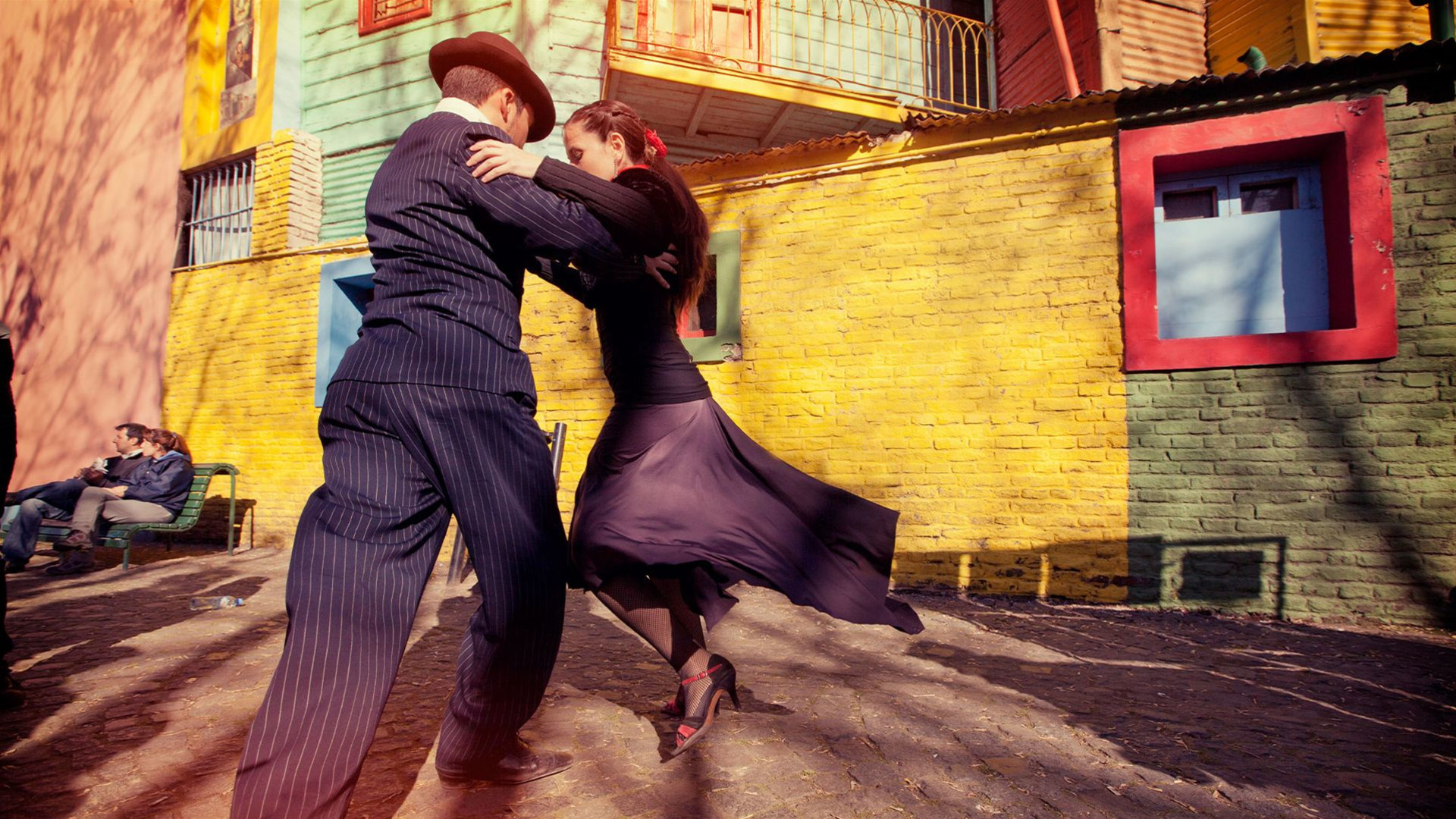 Chile & Argentina: Capital Cities & Hiking Patagonia