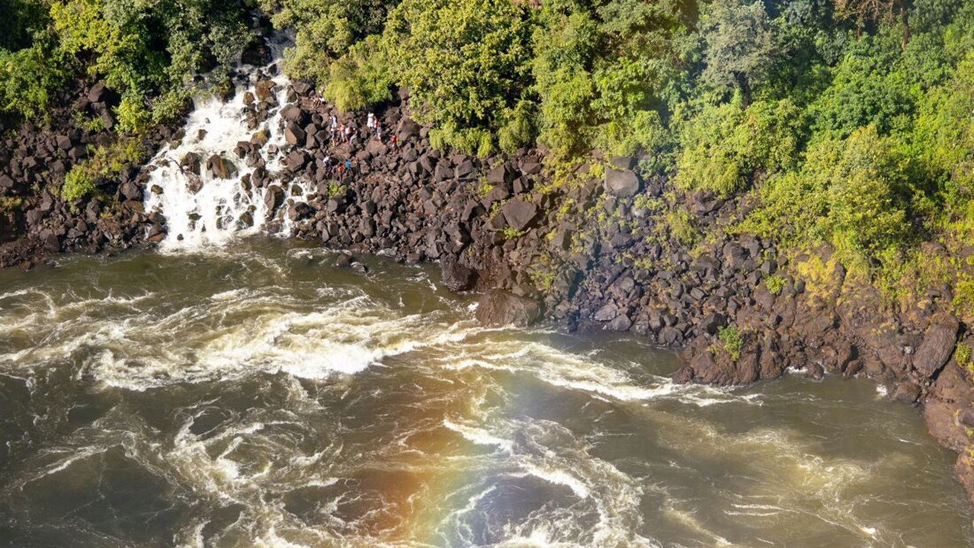 18 to 35s Essential African Safari