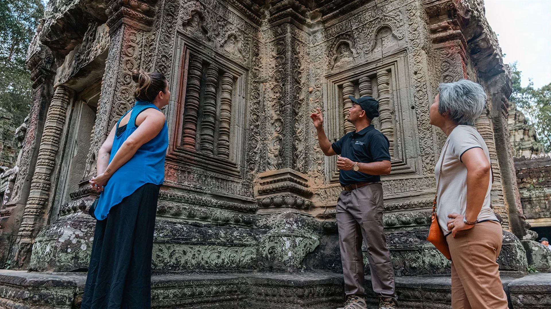 Unterschrift:  Laos und Kambodschas uralte Traditionen