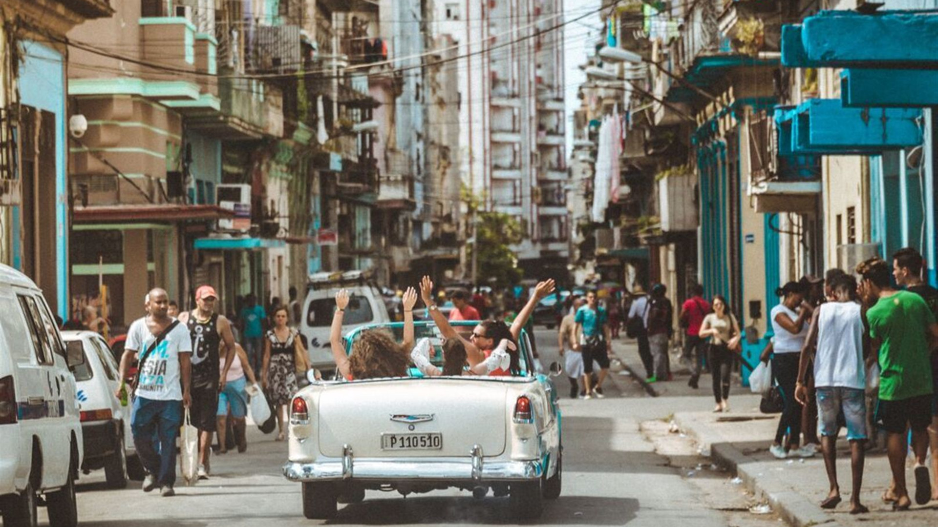 Hola Cuba