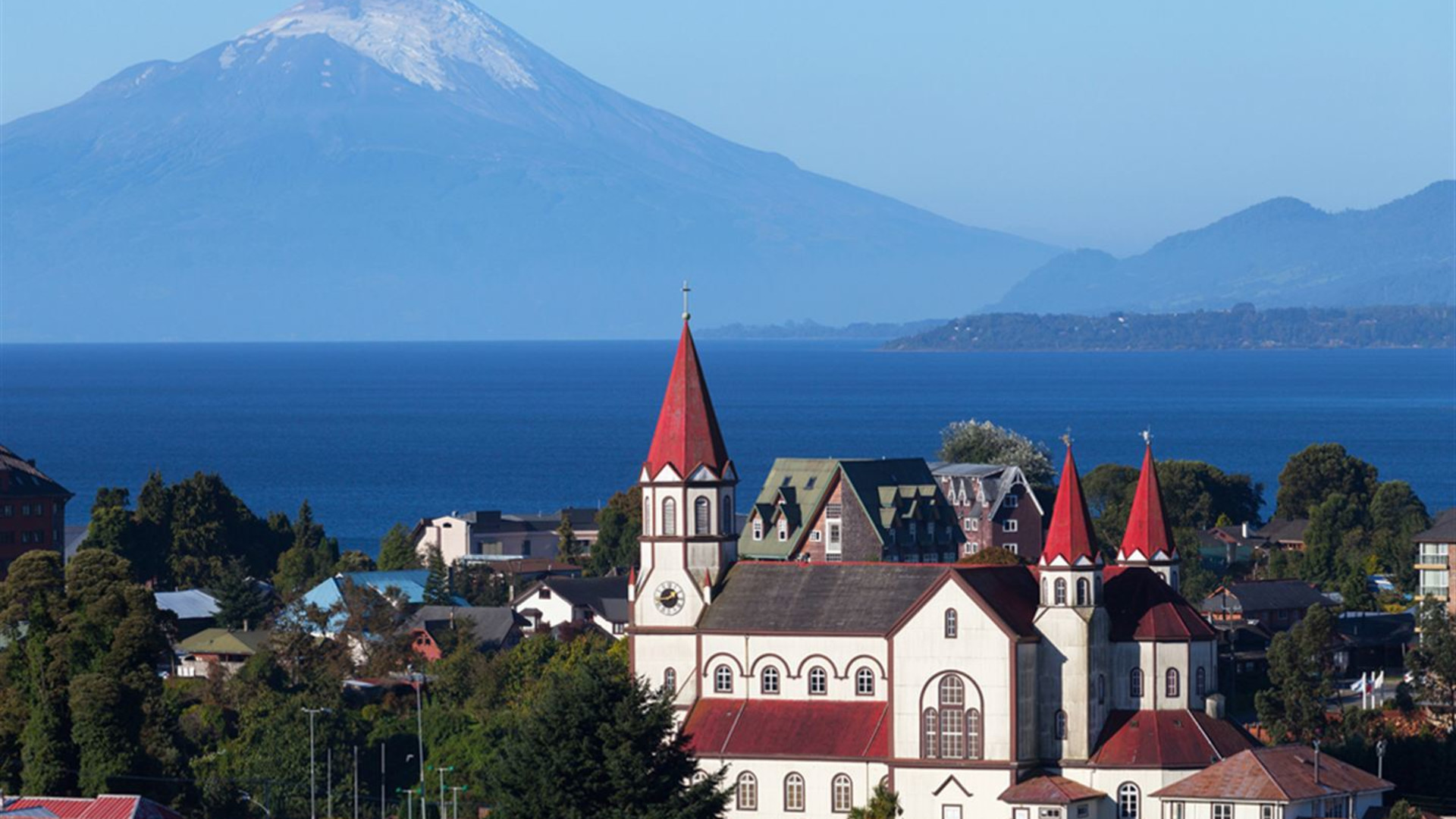 Patagonia Overland: Ushuaia to Santiago