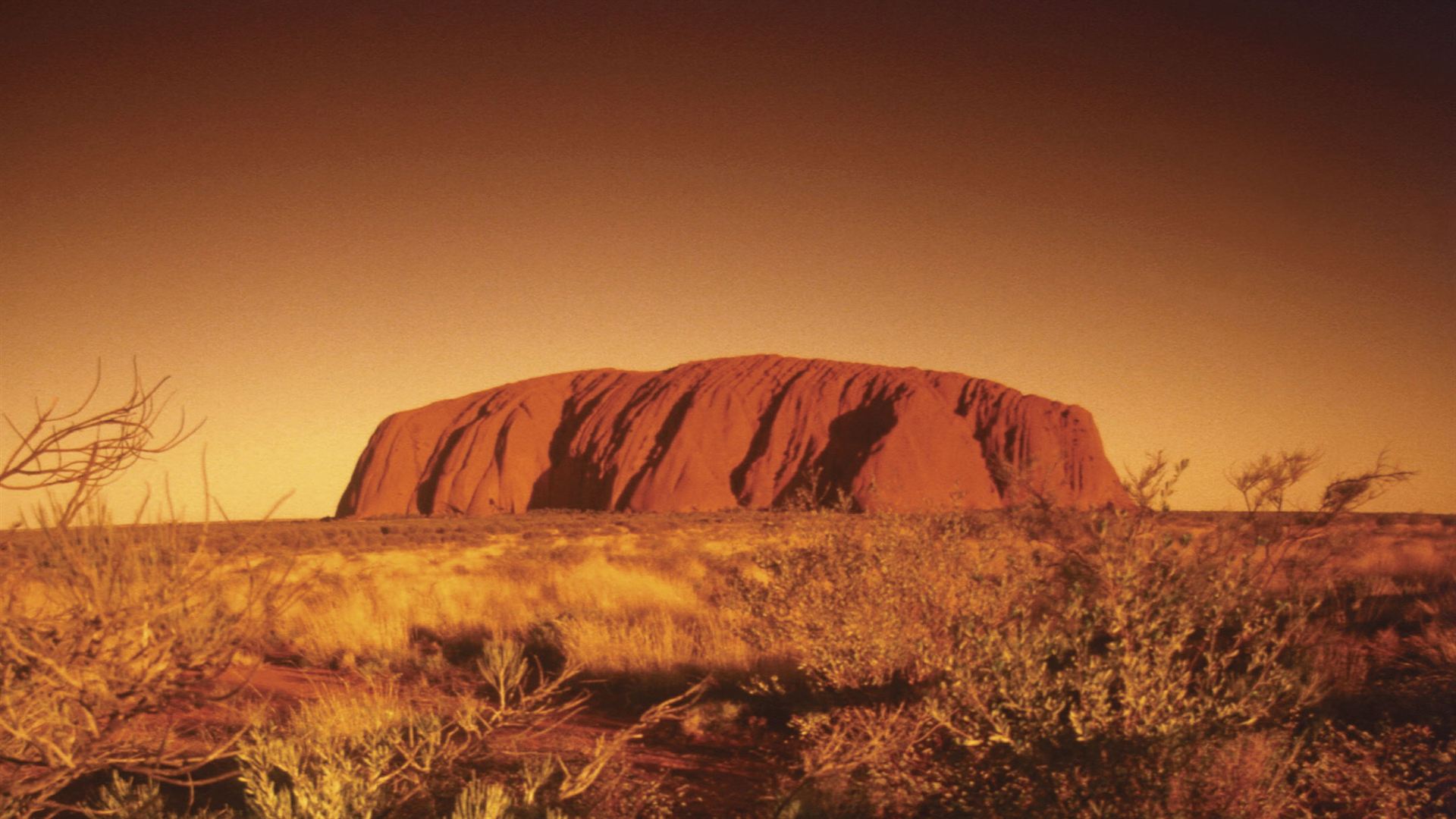 Iconic Australia: Famous Cities & Red Centre Explorer
