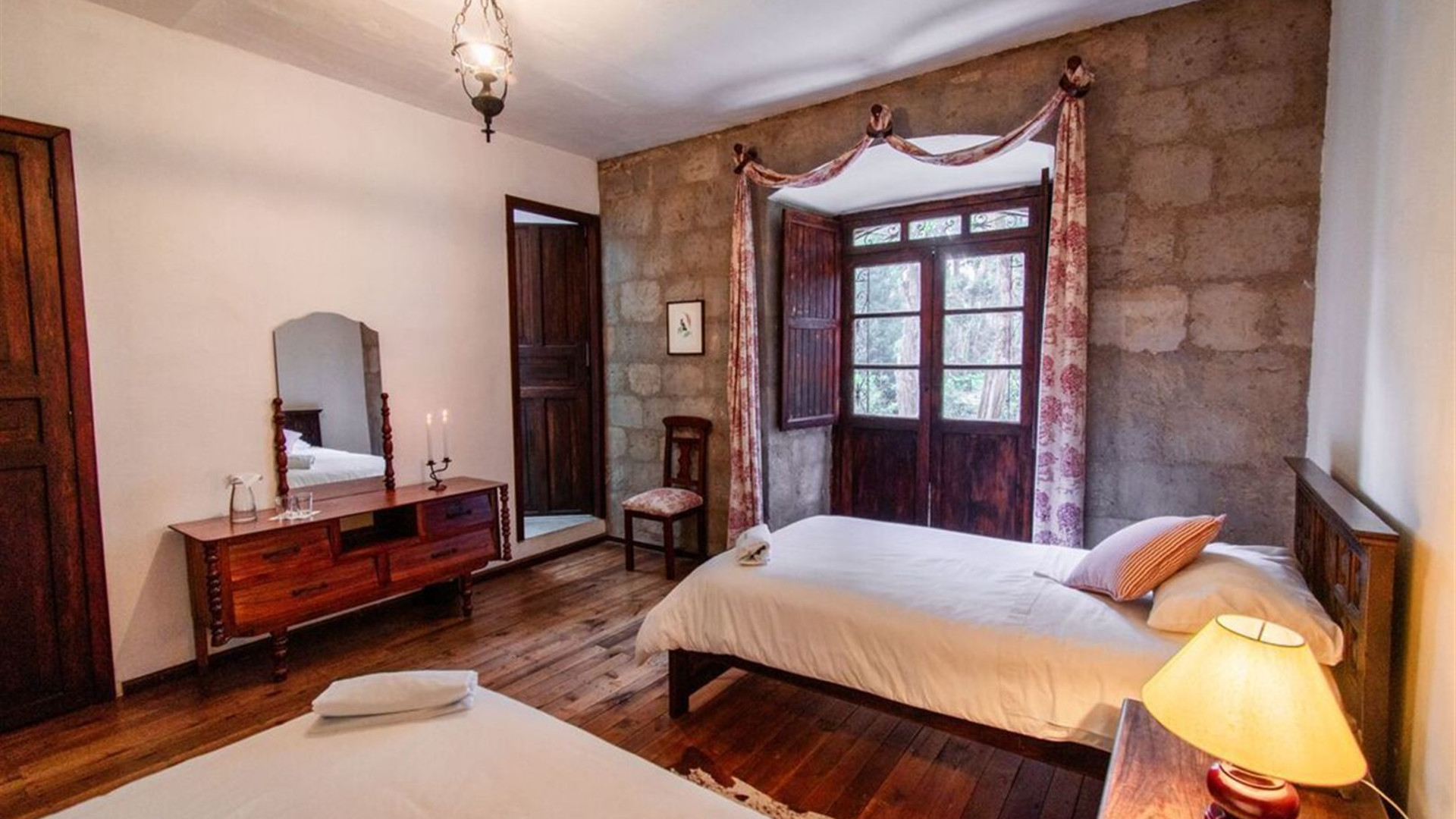 Mainland Ecuador and Galapagos Cruise 