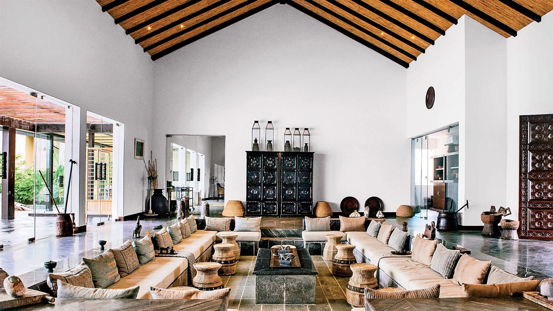 Signature: Himalayan Kingdoms of Nepal & Bhutan