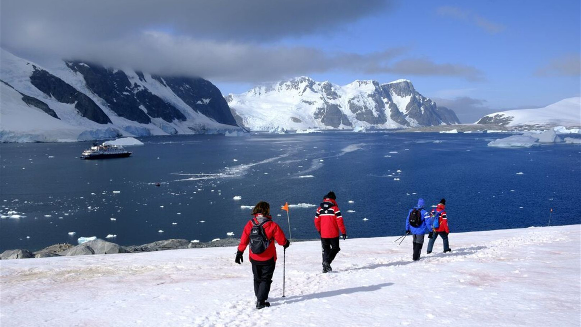 Celebrating New Year's in Antarctica (Ocean Nova) 