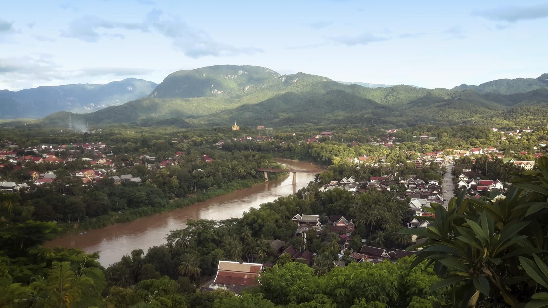 Thailand nach Laos: Kanchanaburi, Chiang Rai & das ländliche Laos