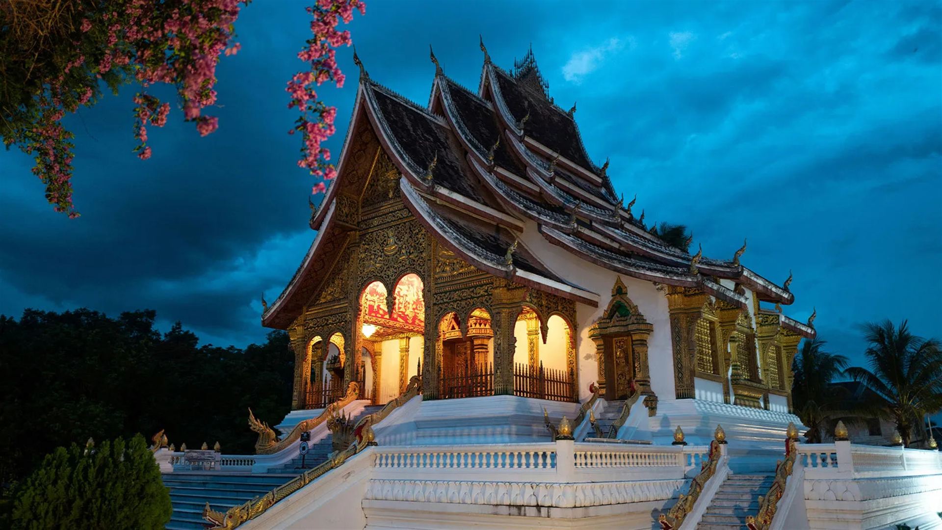 Unterschrift:  Laos und Kambodschas uralte Traditionen