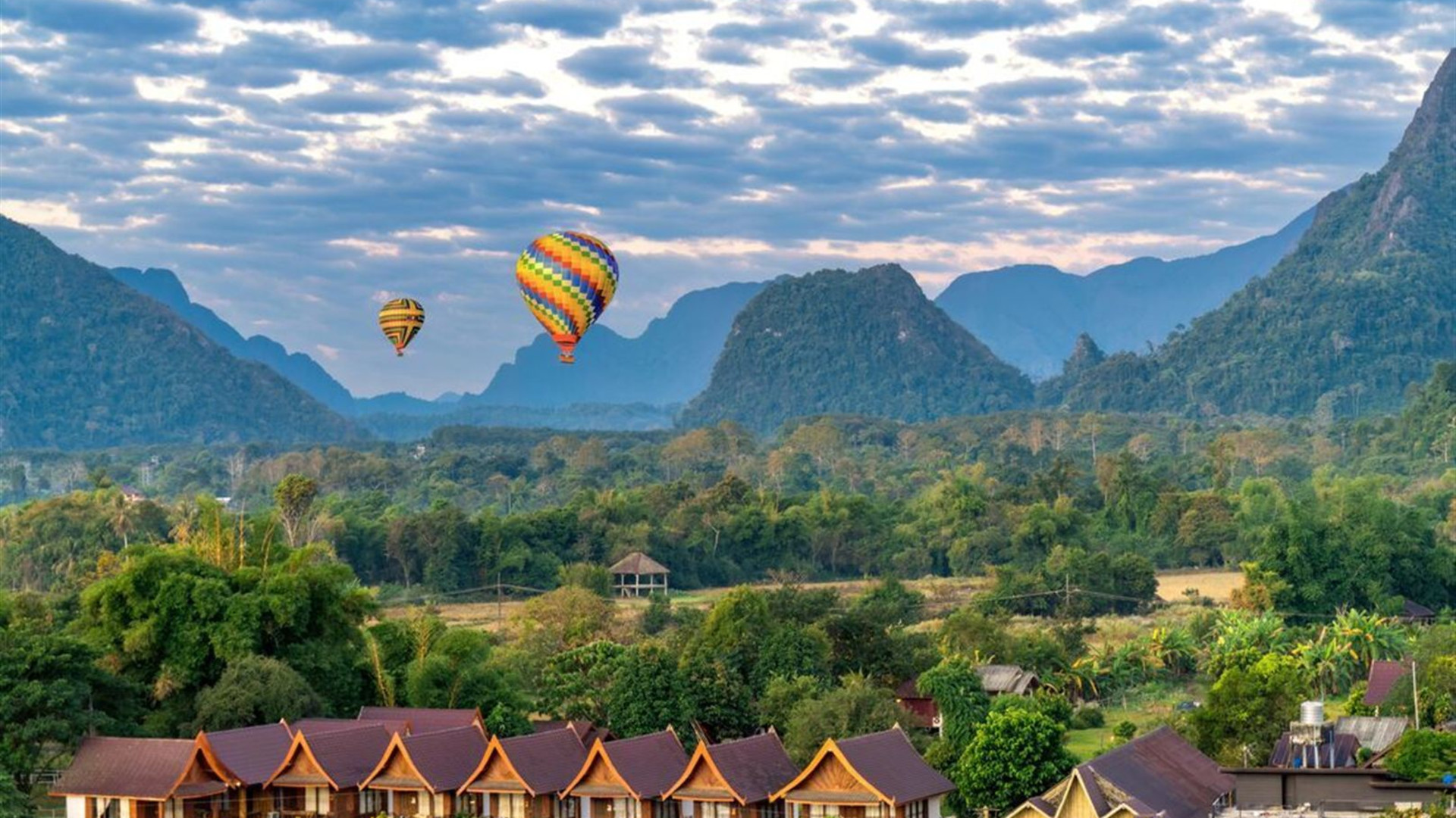 18 to 35s Essential Thailand & Laos
