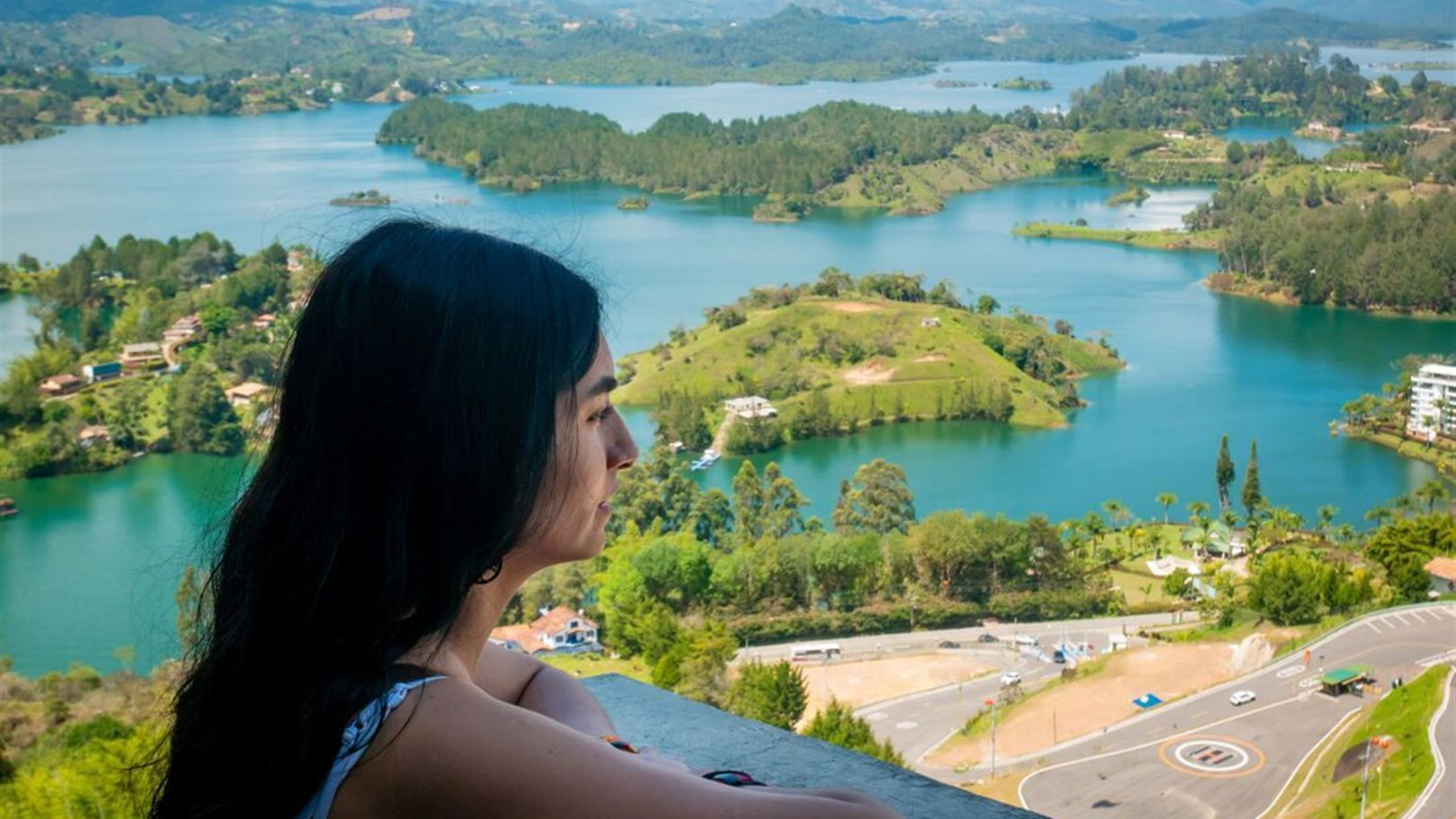 18 to 35s Essential Colombia