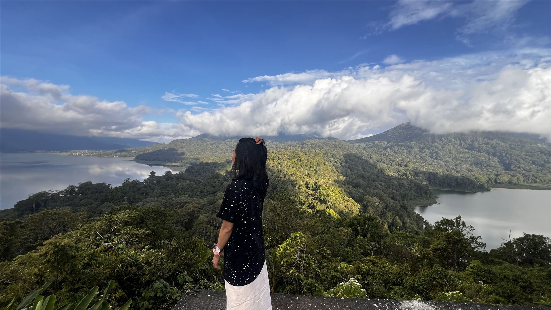 Bangkok to Bali: Street Food, Summits & Island Escapes