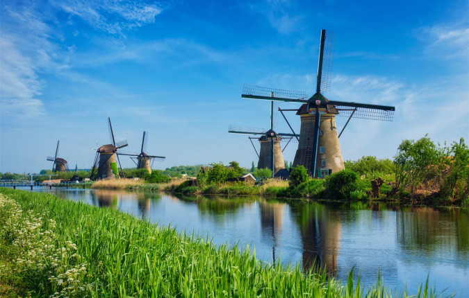 Cycling from Amsterdam to Brussels