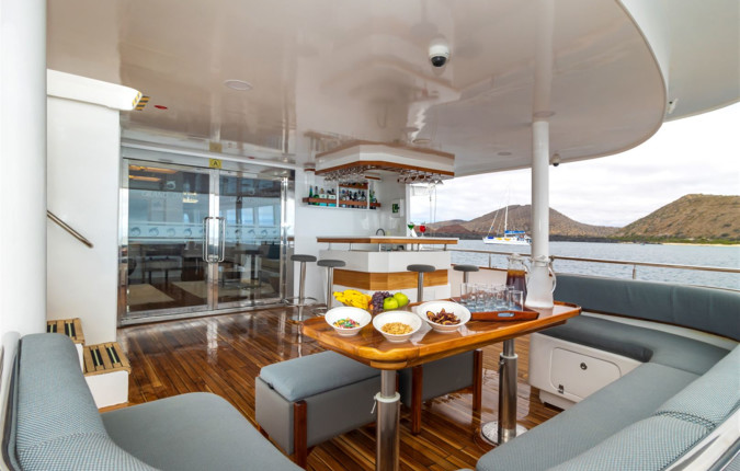 Complete Galapagos (Grand Daphne)