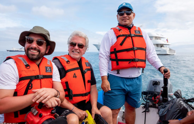 Classic Galapagos: Central Southern Islands (Grand Queen Beatriz)