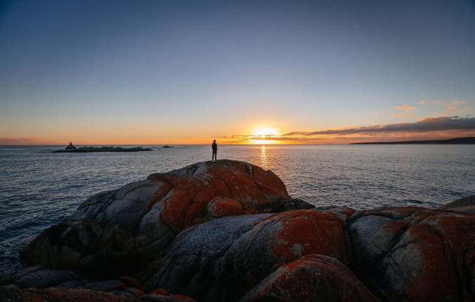 Walk Tasmania's Bay of Fires