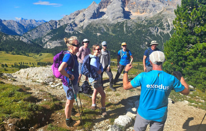Classic Dolomites Hikes - Premium Adventure
