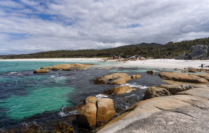 Walk Tasmania's Bay of Fires