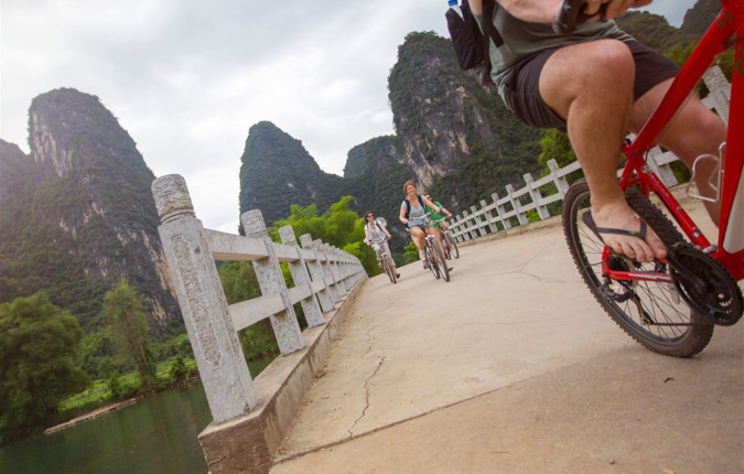 China: Bike Rides & Village Walks