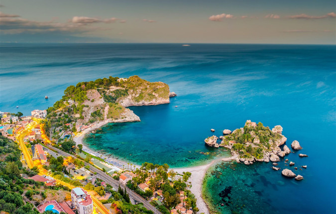 Highlights of Calabria, Mount Etna & Sicily