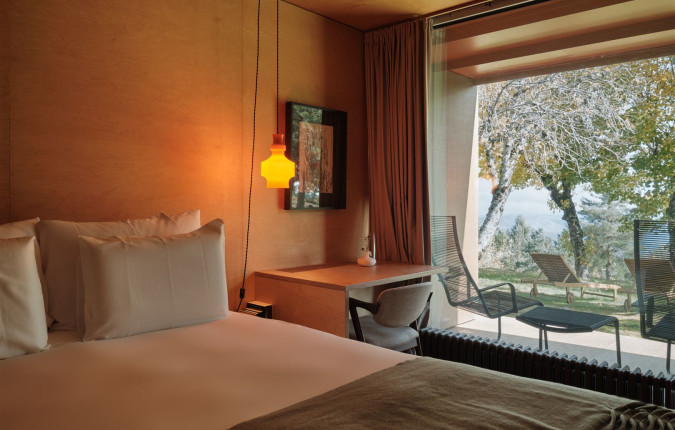 Portugal: Coastal Walks, Vineyards & Villages of the Douro Valley