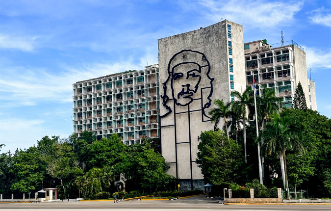 Cuba: La Isla Grande