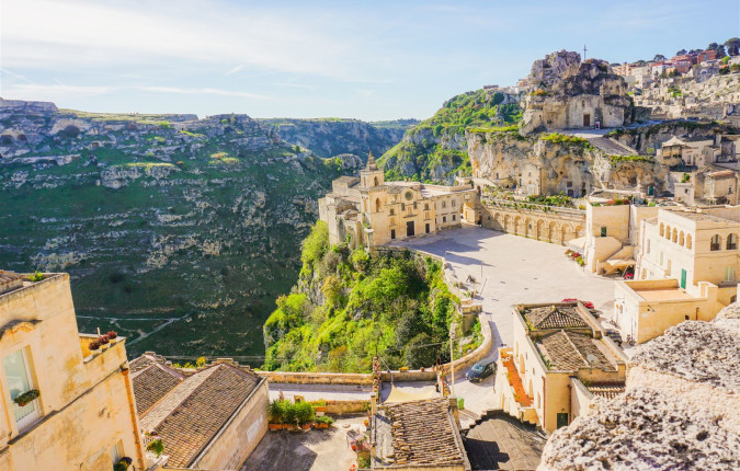 Walking in Puglia & Matera