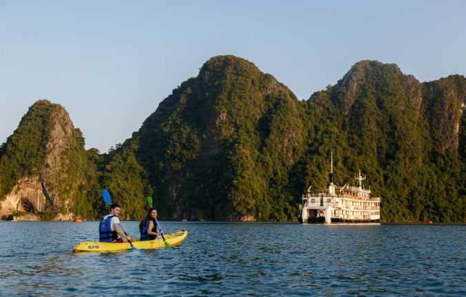 Vietnam & Angkor - Premium Adventure