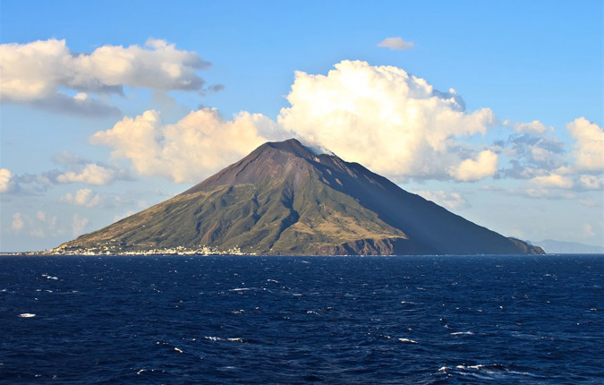 Highlights of Calabria, Mount Etna & Sicily