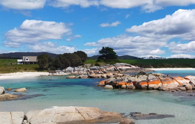Walk Tasmania's Bay of Fires