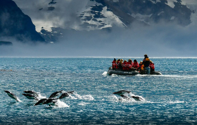 Journey to the Antarctic Circle 