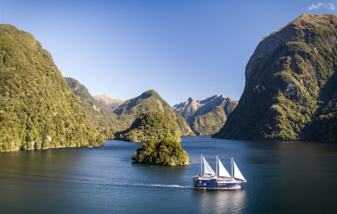 Premium New Zealand Encompassed