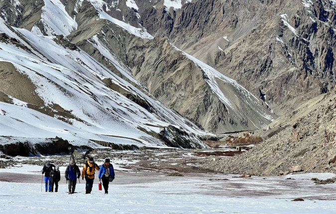 Search for Snow Leopards with Valerie Parkinson