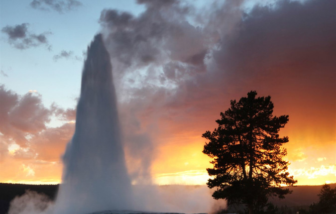 Yellowstone Camping Explorer