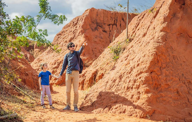 Central Australia & Uluru Family Holiday